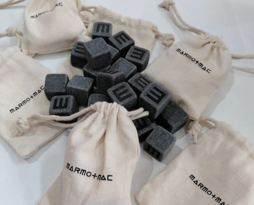 bags with baby stone pieces from marmomac
